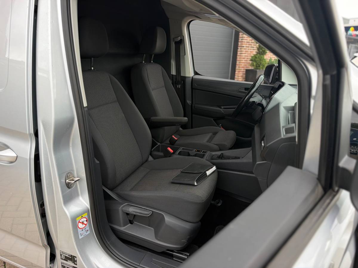 Volkswagen Caddy Volkswagen Caddy Cargo 2.0 TDI 1st Edition Virtual Cockpit IQ-Light Keyless entry Climaat Control Cruise Airco Navi Elk.Ramen BTW!