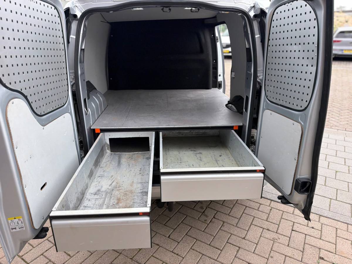 Volkswagen Caddy Volkswagen Caddy Cargo 2.0 TDI 1st Edition Virtual Cockpit IQ-Light Keyless entry Climaat Control Cruise Airco Navi Elk.Ramen BTW!