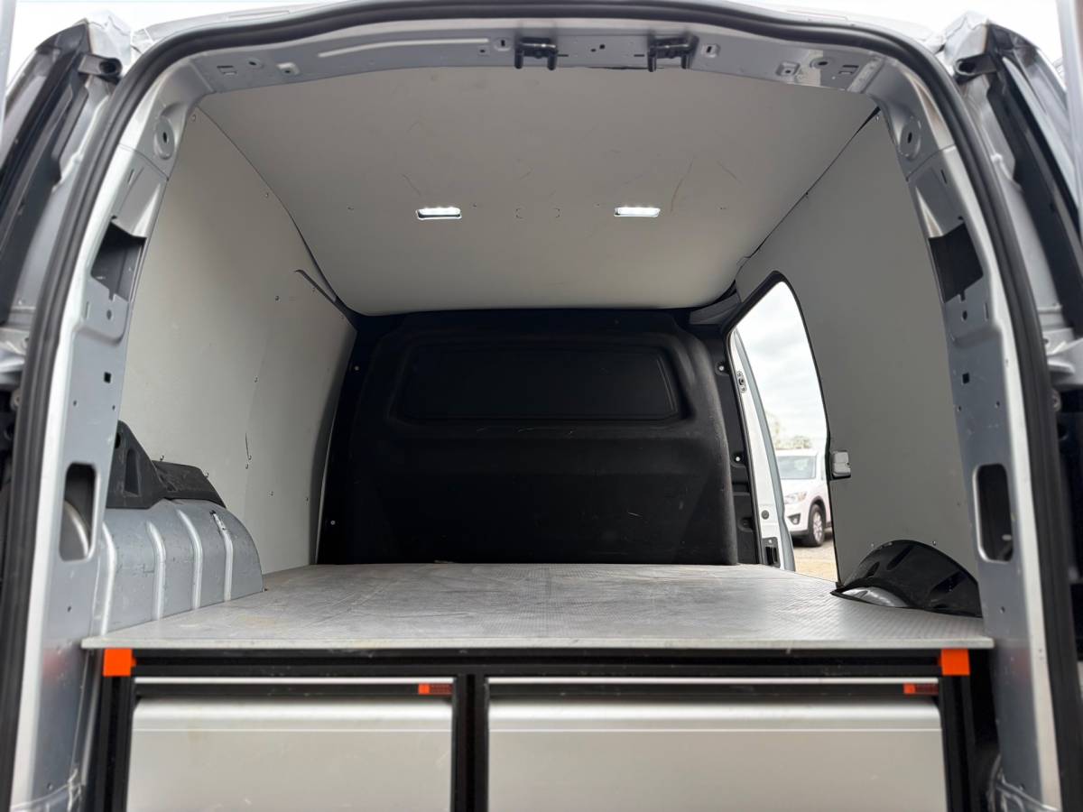 Volkswagen Caddy Volkswagen Caddy Cargo 2.0 TDI 1st Edition Virtual Cockpit IQ-Light Keyless entry Climaat Control Cruise Airco Navi Elk.Ramen BTW!