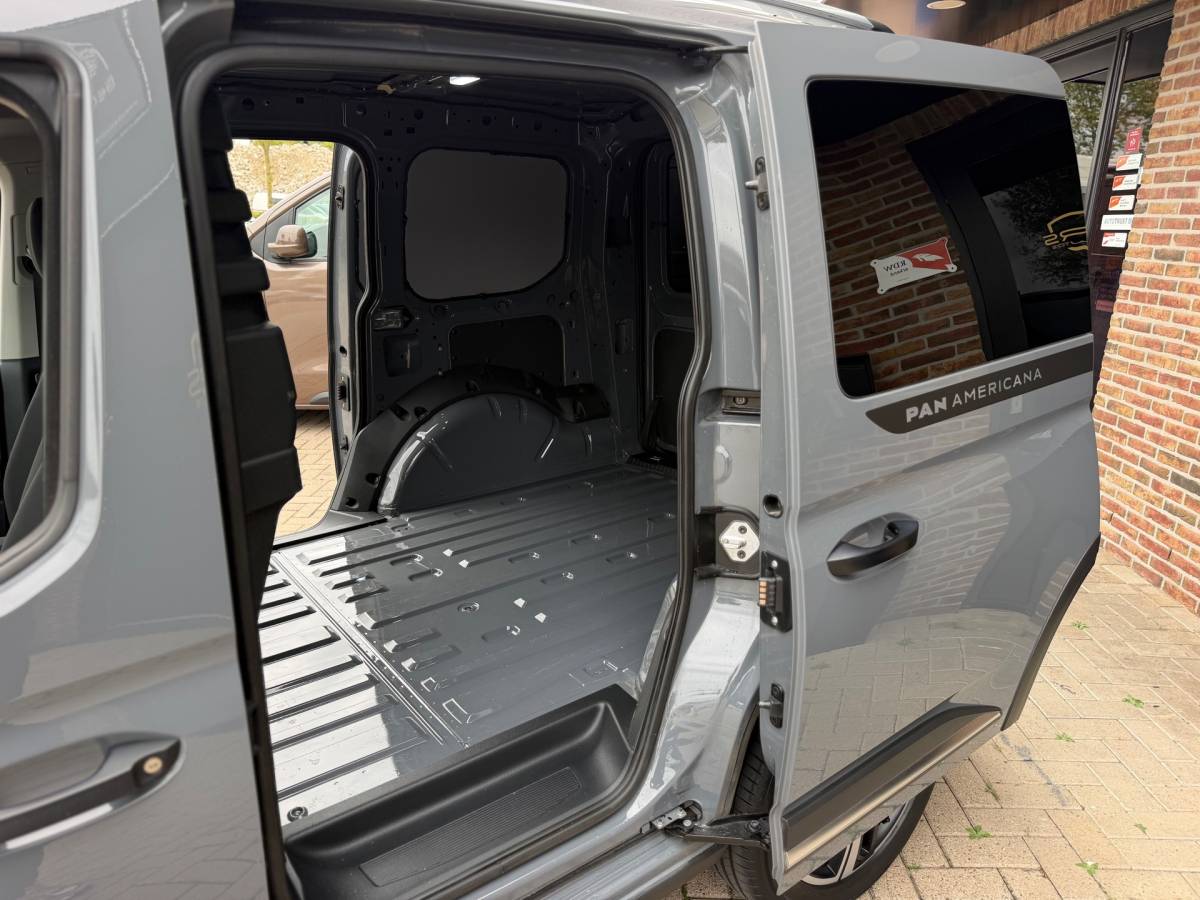 Volkswagen Caddy Volkswagen Caddy Cargo 1.5 TSI Exclusive PAN AMERICANA IQ-Light Climaat Control Cruise Control Airco Dubbele Schuifdeuren Trekhaak
