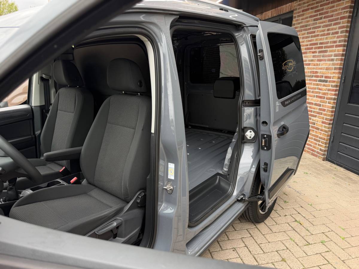 Volkswagen Caddy Volkswagen Caddy Cargo 1.5 TSI Exclusive PAN AMERICANA IQ-Light Climaat Control Cruise Control Airco Dubbele Schuifdeuren Trekhaak