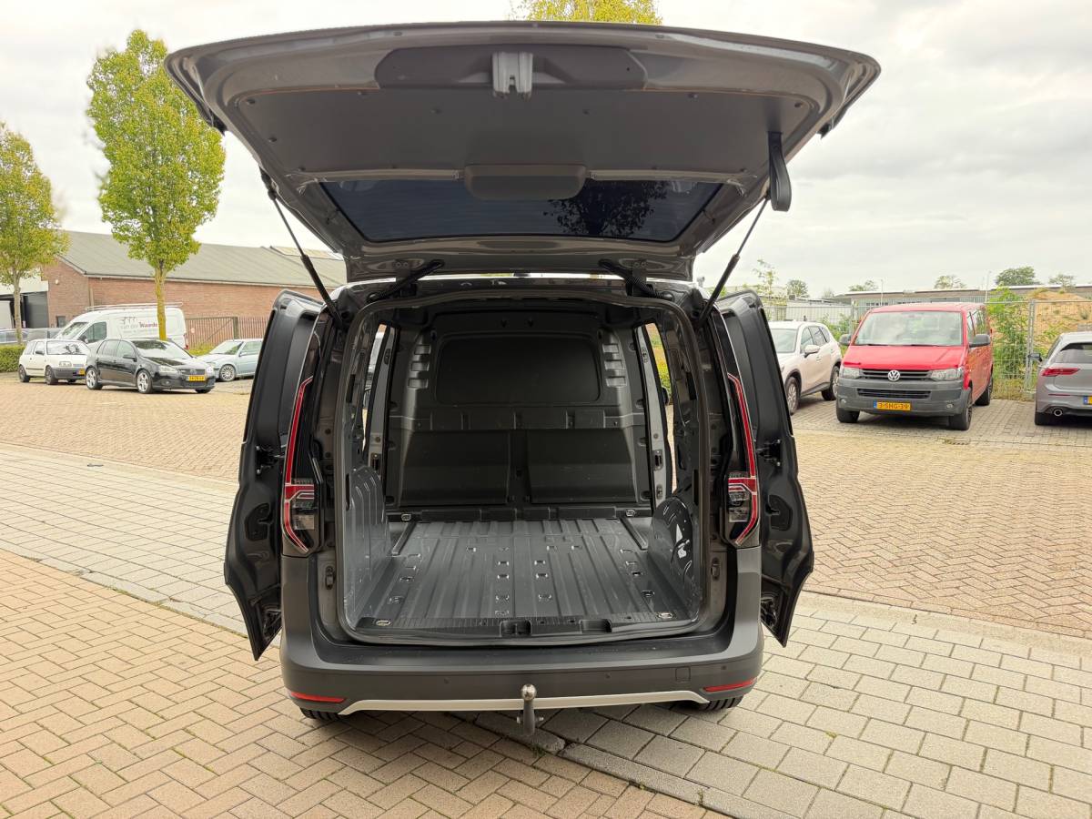 Volkswagen Caddy Volkswagen Caddy Cargo 1.5 TSI Exclusive PAN AMERICANA IQ-Light Climaat Control Cruise Control Airco Dubbele Schuifdeuren Trekhaak