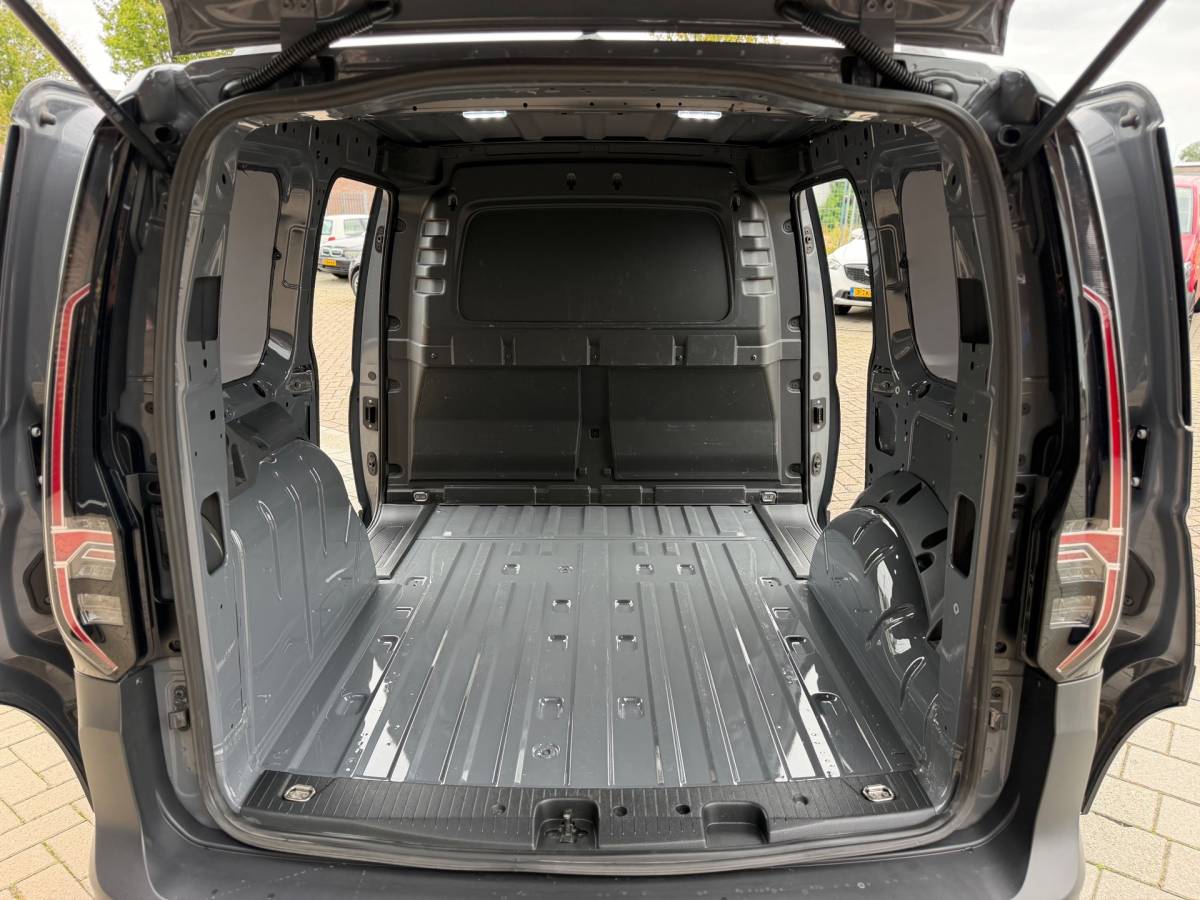 Volkswagen Caddy Volkswagen Caddy Cargo 1.5 TSI Exclusive PAN AMERICANA IQ-Light Climaat Control Cruise Control Airco Dubbele Schuifdeuren Trekhaak