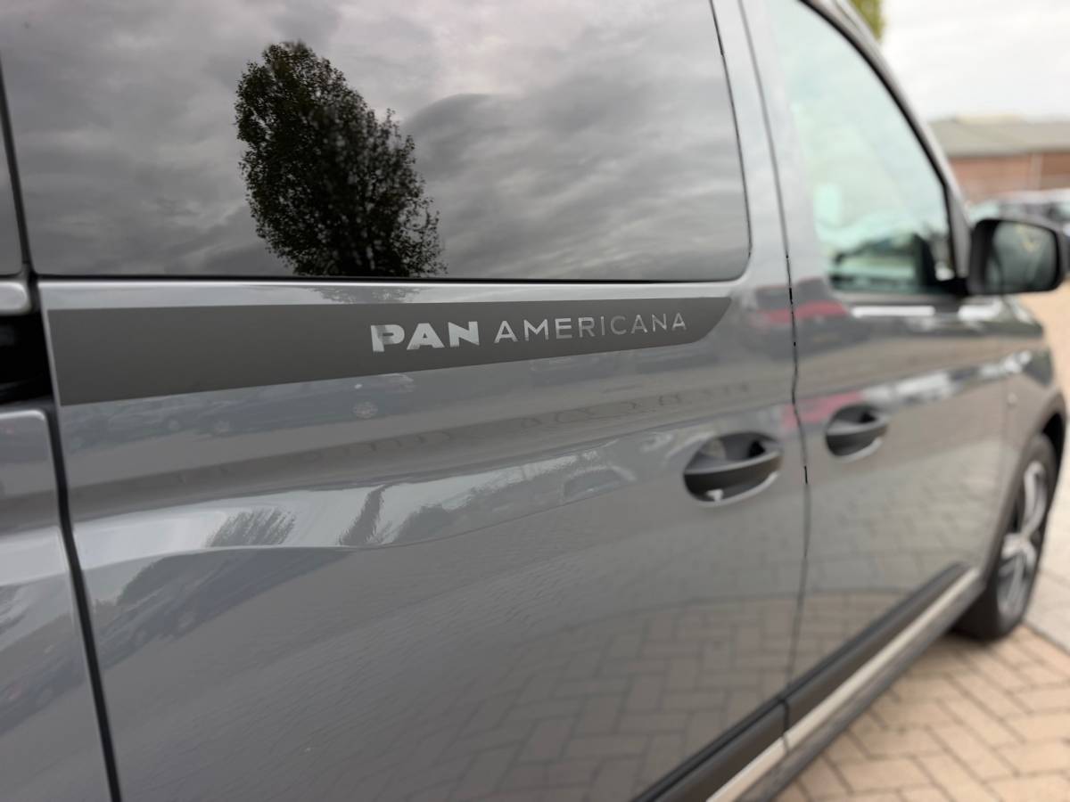 Volkswagen Caddy Volkswagen Caddy Cargo 1.5 TSI Exclusive PAN AMERICANA IQ-Light Climaat Control Cruise Control Airco Dubbele Schuifdeuren Trekhaak