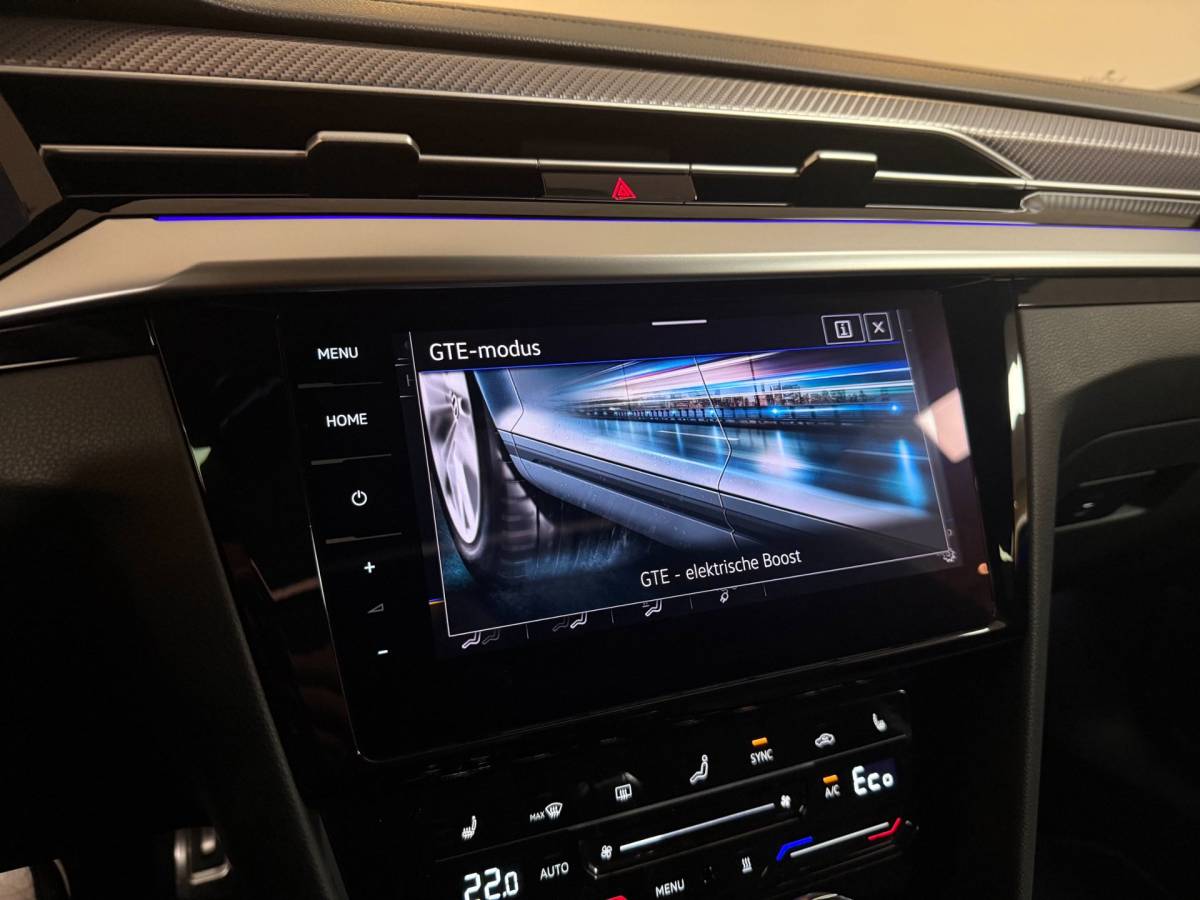 Volkswagen Arteon Volkswagen Arteon Shooting Brake 1.4 TSI eHybrid R-Line Business+ *Dealer OH* Pano|Trekhaak|HUD|Alcantara|Stoelverw.V+A|Adapt.Crui
