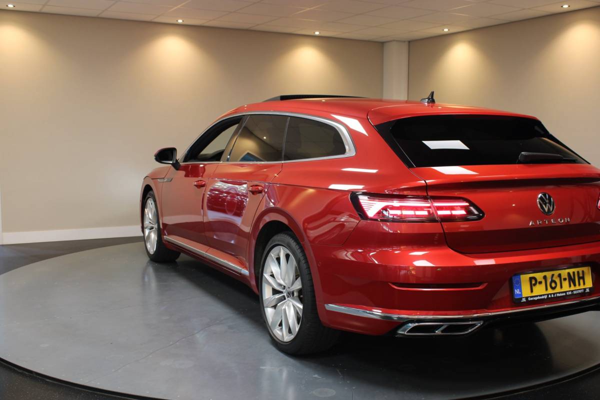 Volkswagen Arteon Volkswagen Arteon Shooting Brake 1.4 TSI eHybrid R-Line Business+ *Dealer OH* Pano|Trekhaak|HUD|Alcantara|Stoelverw.V+A|Adapt.Crui