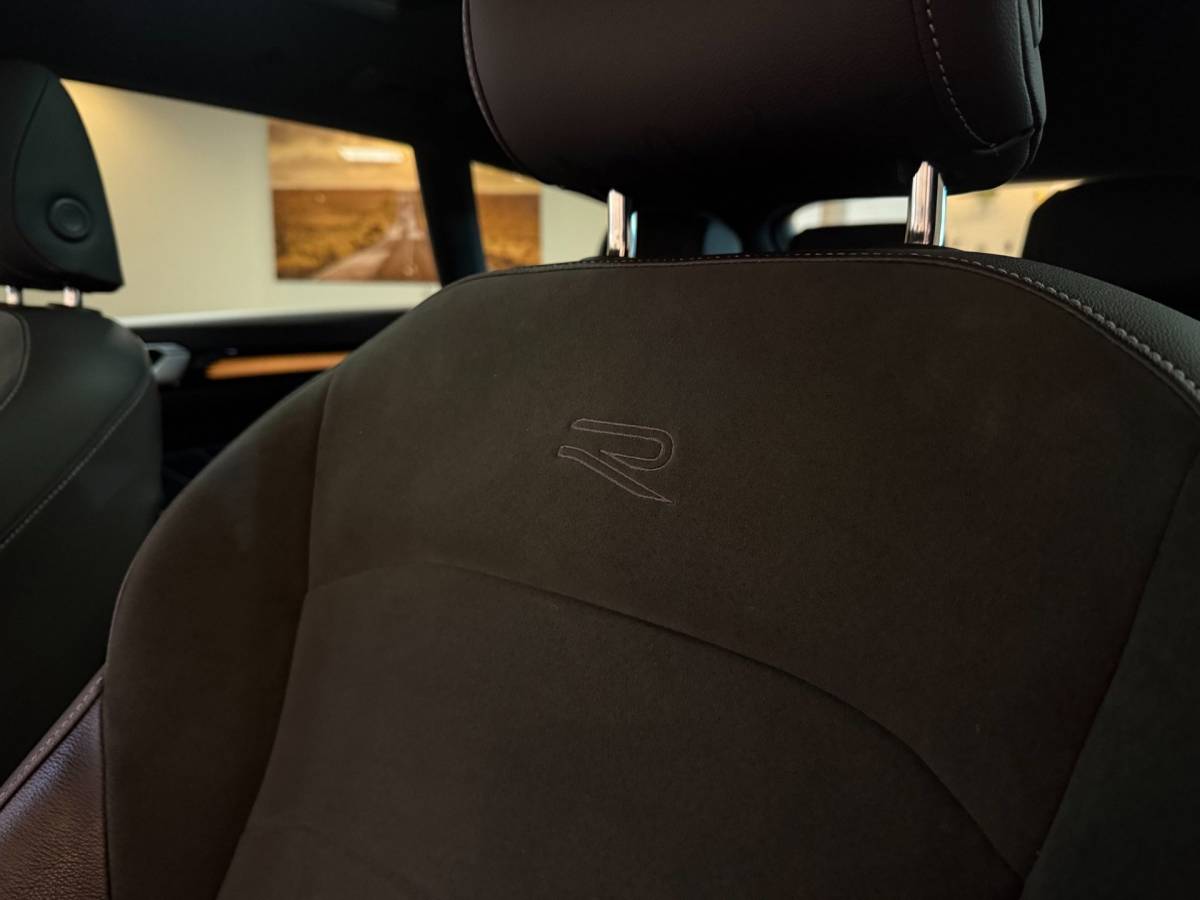 Volkswagen Arteon Volkswagen Arteon Shooting Brake 1.4 TSI eHybrid R-Line Business+ *Dealer OH* Pano|Trekhaak|HUD|Alcantara|Stoelverw.V+A|Adapt.Crui