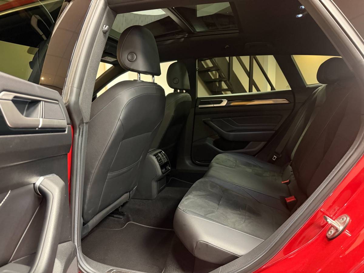 Volkswagen Arteon Volkswagen Arteon Shooting Brake 1.4 TSI eHybrid R-Line Business+ *Dealer OH* Pano|Trekhaak|HUD|Alcantara|Stoelverw.V+A|Adapt.Crui