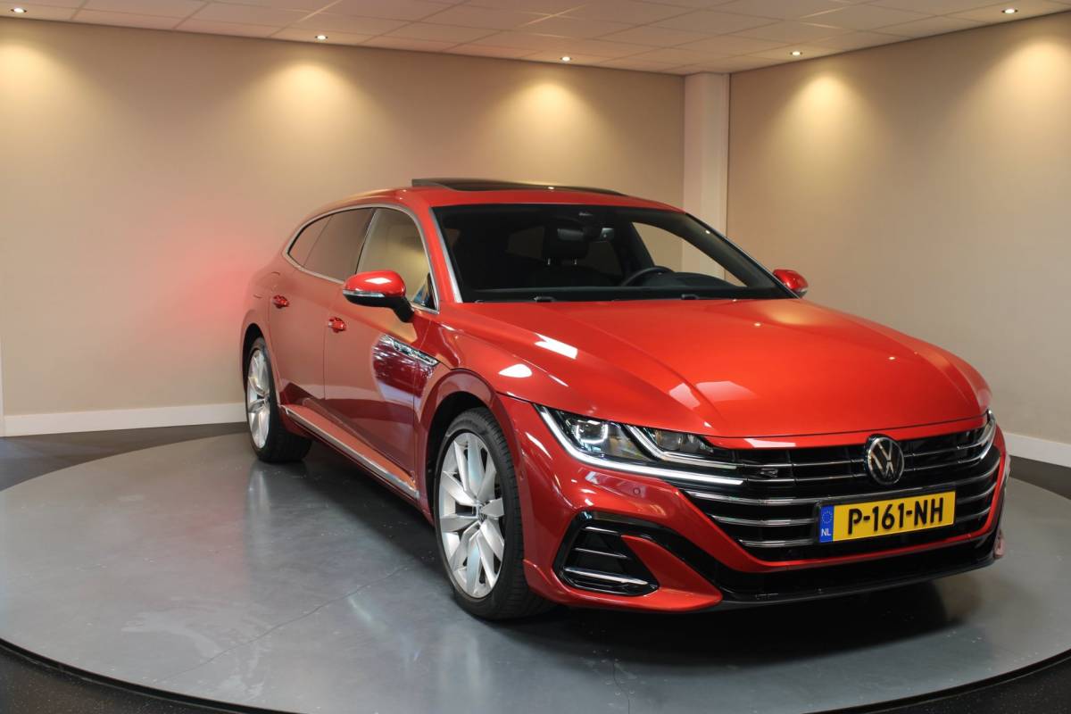 Volkswagen Arteon Volkswagen Arteon Shooting Brake 1.4 TSI eHybrid R-Line Business+ *Dealer OH* Pano|Trekhaak|HUD|Alcantara|Stoelverw.V+A|Adapt.Crui