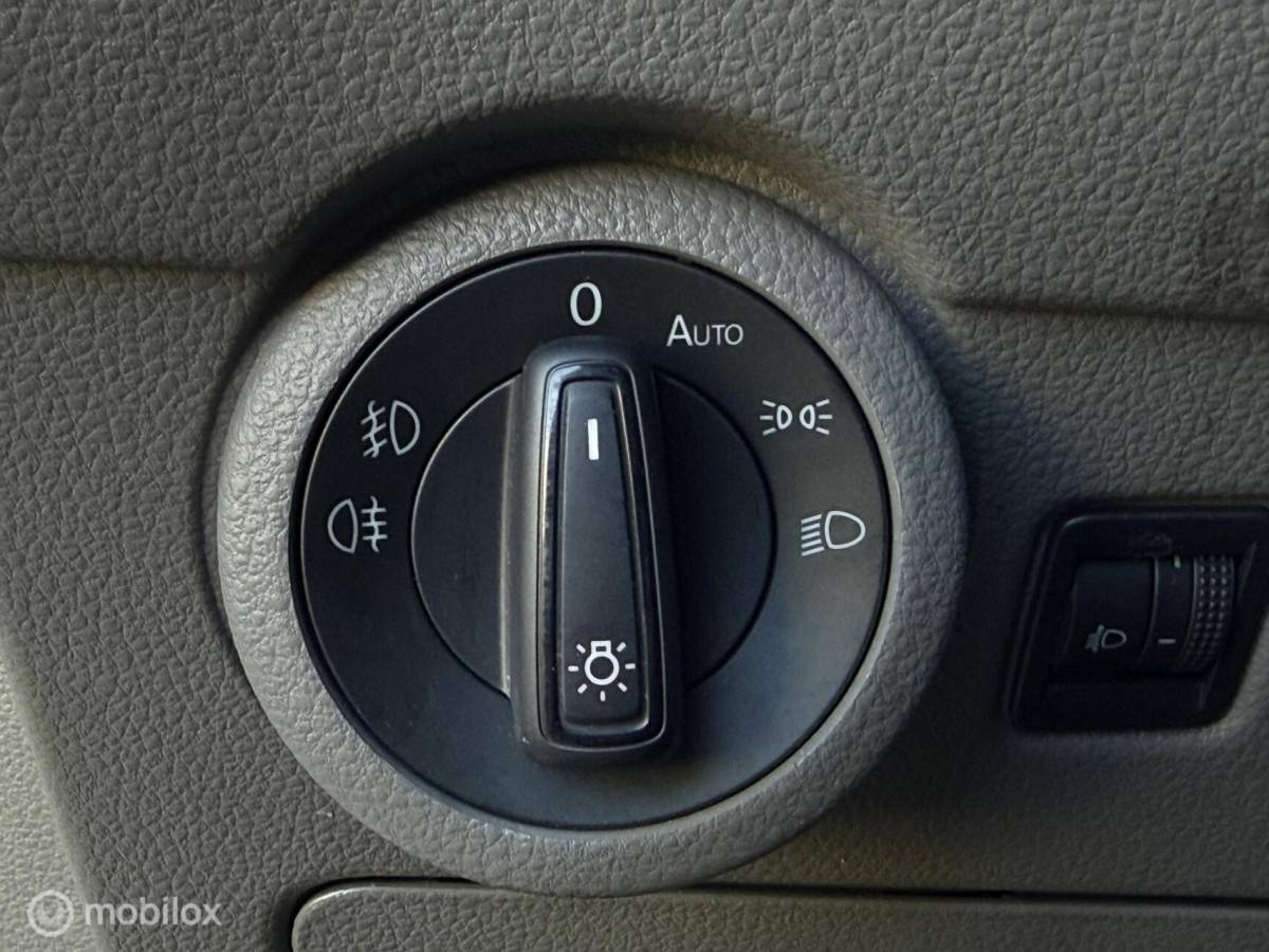 Volkswagen Transporter Volkswagen Transporter 2.0 TDI L2H1 Lang / Carplay / Airco / Cruise
