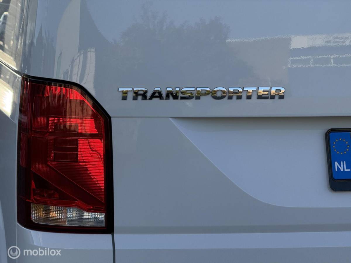 Volkswagen Transporter Volkswagen Transporter 2.0 TDI L2H1 Lang / Carplay / Airco / Cruise