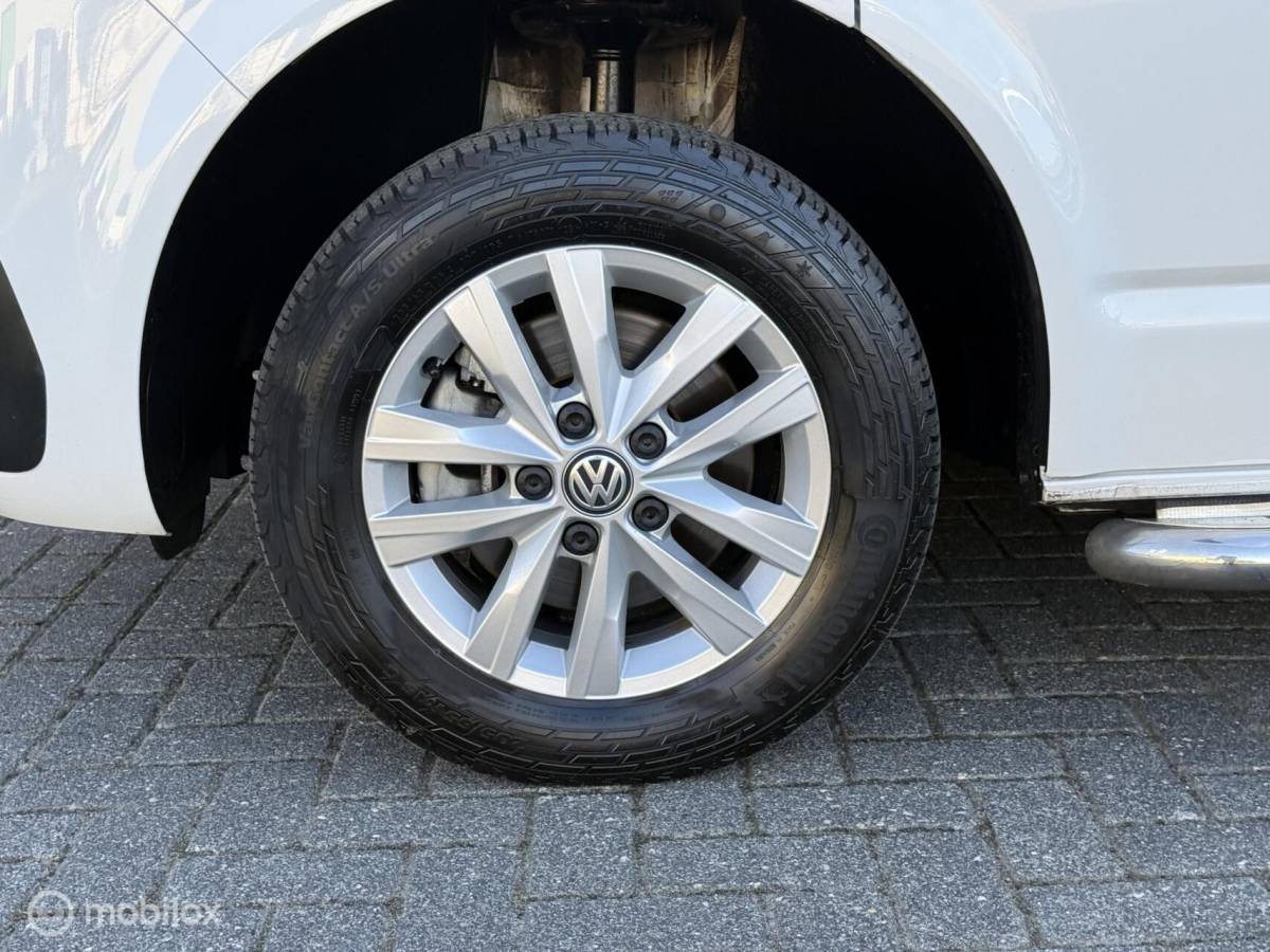 Volkswagen Transporter Volkswagen Transporter 2.0 TDI L2H1 Lang / Carplay / Airco / Cruise