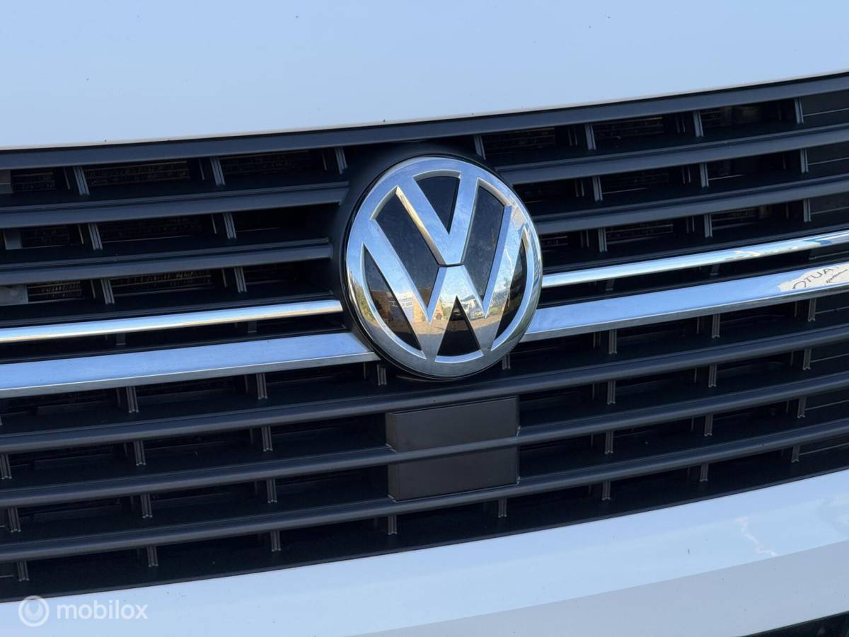 Volkswagen Transporter Volkswagen Transporter 2.0 TDI L2H1 Lang / Carplay / Airco / Cruise