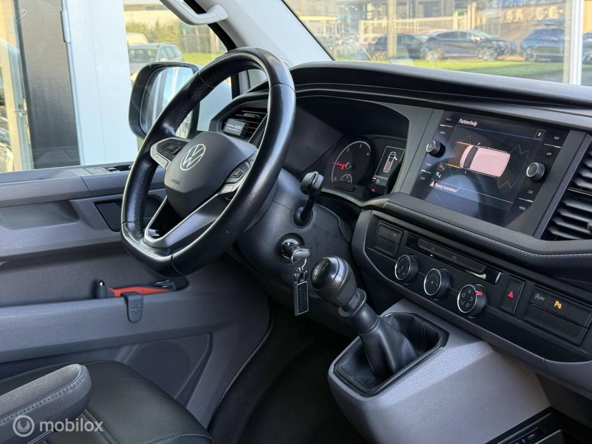 Volkswagen Transporter Volkswagen Transporter 2.0 TDI L2H1 Lang / Carplay / Airco / Cruise