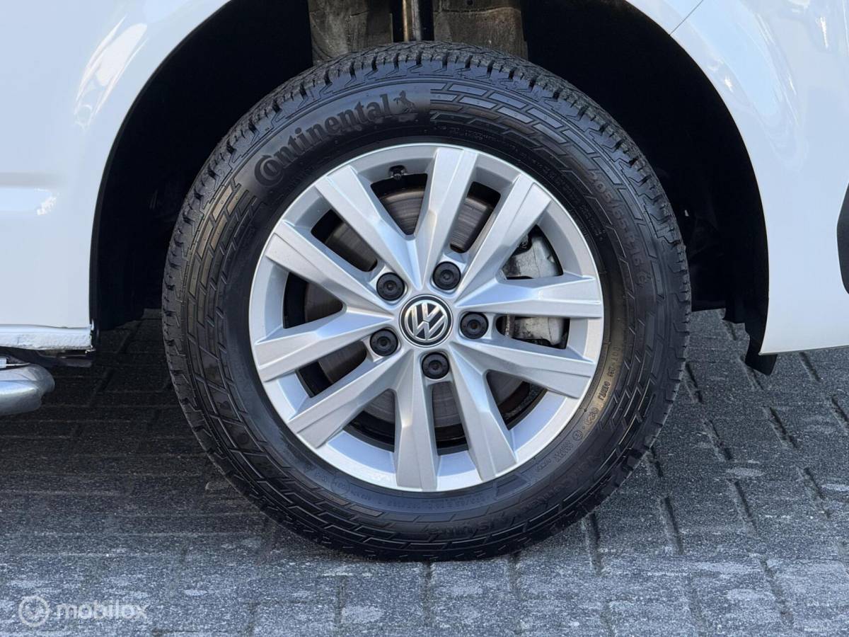 Volkswagen Transporter Volkswagen Transporter 2.0 TDI L2H1 Lang / Carplay / Airco / Cruise