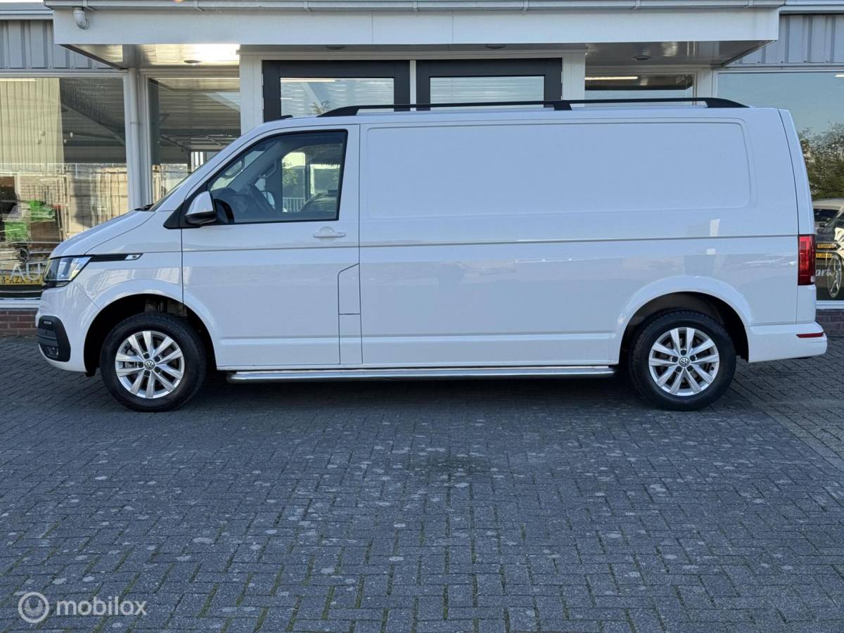 Volkswagen Transporter Volkswagen Transporter 2.0 TDI L2H1 Lang / Carplay / Airco / Cruise