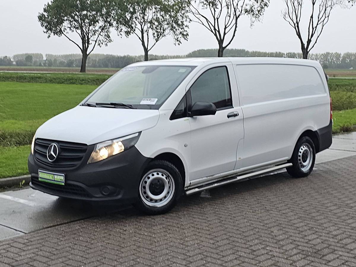 Mercedes-Benz Vito MERCEDES-BENZ VITO 114 l2 automaat trekhaak