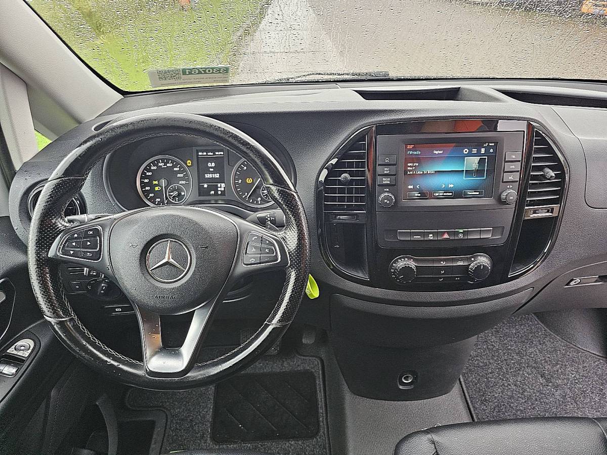 Mercedes-Benz Vito MERCEDES-BENZ VITO 114 l2 automaat trekhaak
