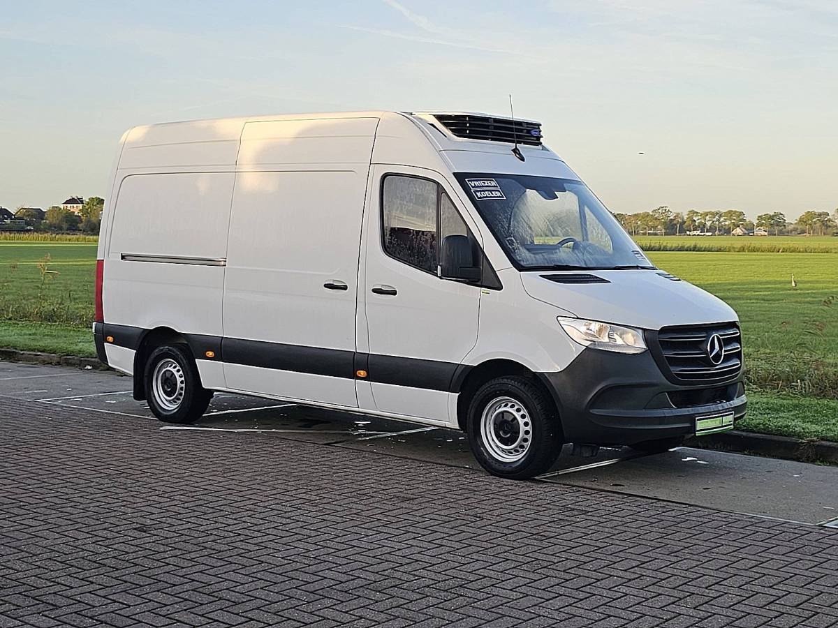 Mercedes-Benz Sprinter MERCEDES-BENZ SPRINTER 315 L2H2 BI-TEMP FRIGO Carrier Koelwagen Dag/Nacht 2 Compartimenten Euro6 Mbux Airco!
