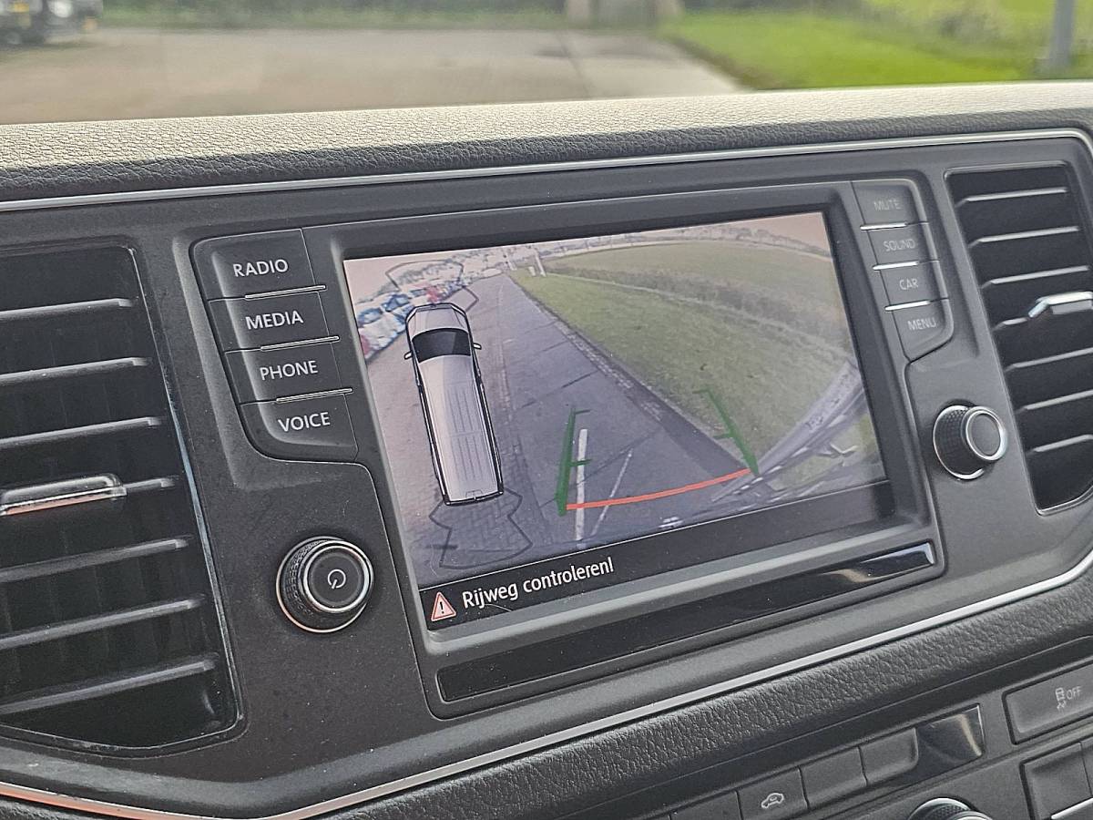Volkswagen Crafter VOLKSWAGEN CRAFTER 35 2.0 L3H3 LED Automaat 140Pk Imperiaal Camera Carplay Comfort-Stoel Leer Euro6!