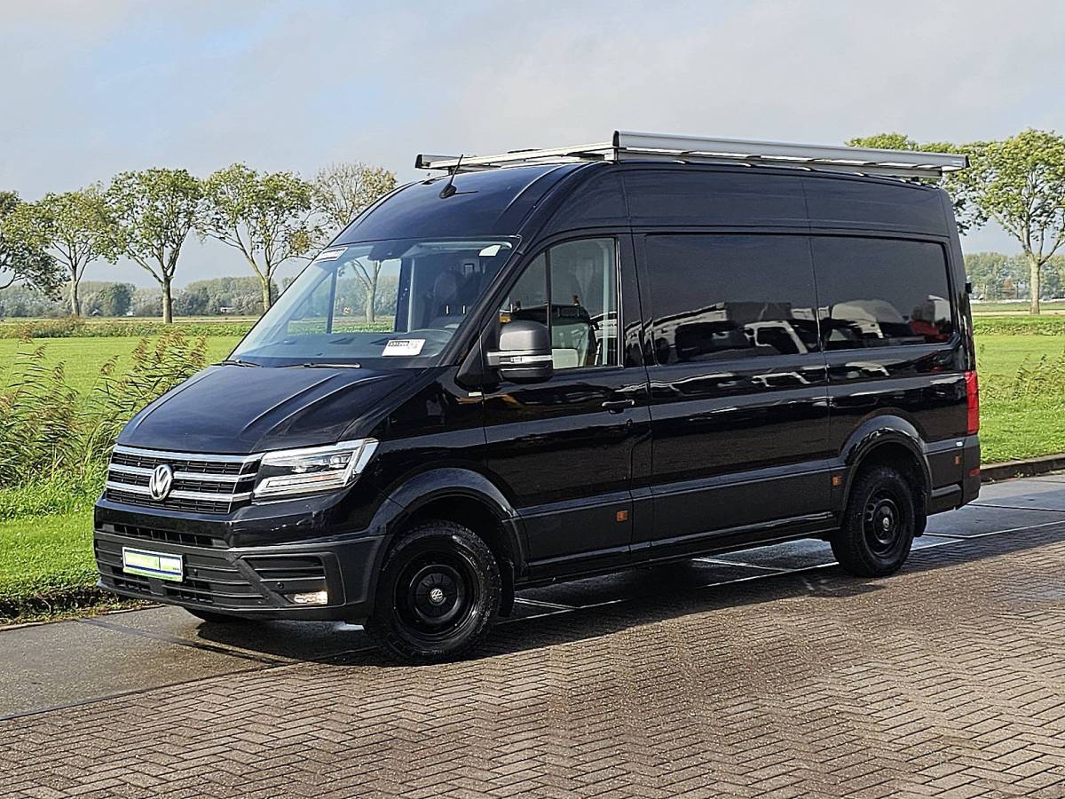 Volkswagen Crafter VOLKSWAGEN CRAFTER 35 2.0 L3H3 LED Automaat 140Pk Imperiaal Camera Carplay Comfort-Stoel Leer Euro6!