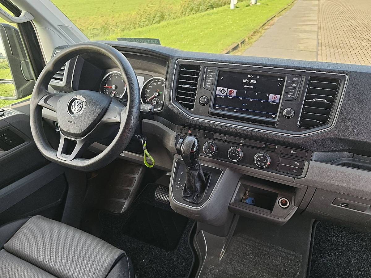 Volkswagen Crafter VOLKSWAGEN CRAFTER 35 2.0 L3H3 LED Automaat 140Pk Imperiaal Camera Carplay Comfort-Stoel Leer Euro6!