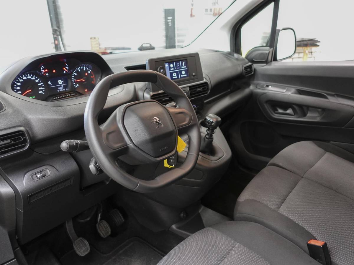 Peugeot Partner Peugeot Partner 1.5 BlueHDi 100pk L2 Airco Cruise control Trekhaak Parkeersensoren Bluetooth