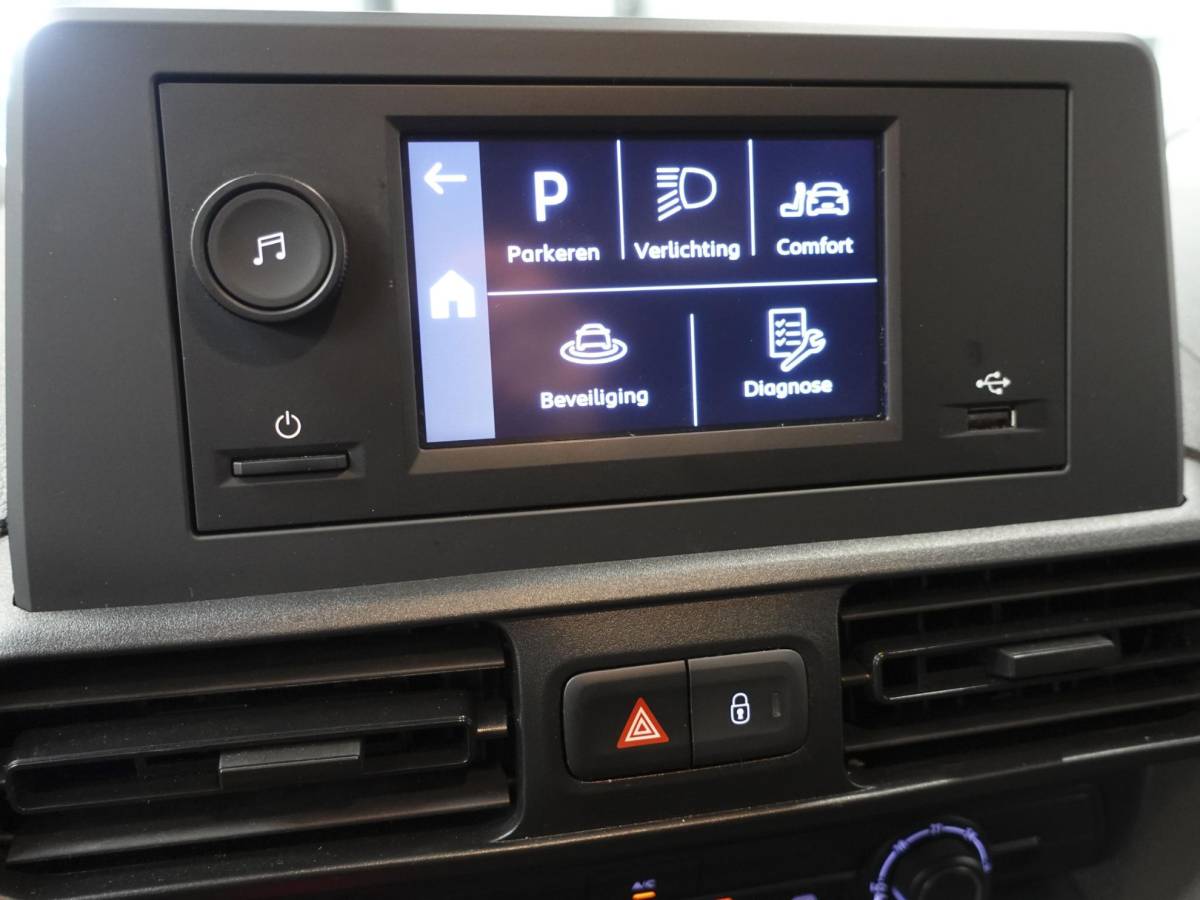 Peugeot Partner Peugeot Partner 1.5 BlueHDi 100pk L2 Airco Cruise control Trekhaak Parkeersensoren Bluetooth