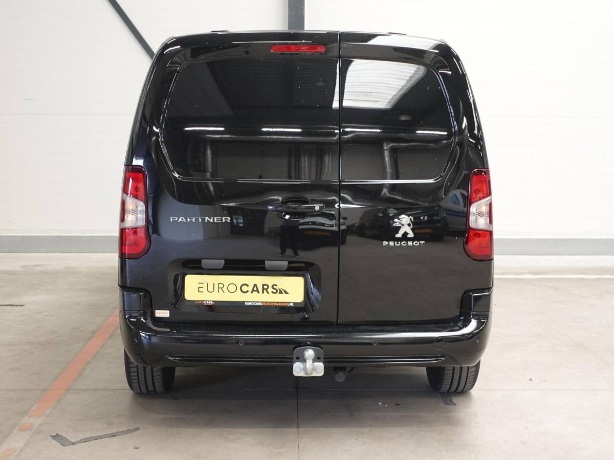 Peugeot Partner Peugeot Partner 1.5 BlueHDi 100pk L2 Airco Cruise control Trekhaak Parkeersensoren Bluetooth