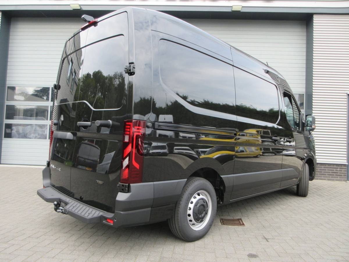 Renault Master Renault MASTER E-TECH T35 L2H2 Extra long range 87 kWh navi ,apple carplay ,trekhaak