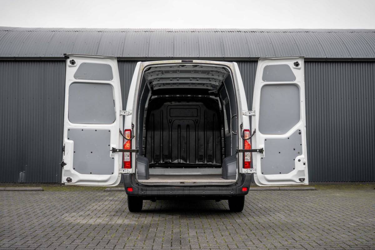 Opel Movano Opel Movano **2.3 CDTI FWD L2H2 | 3-Zits | 1e Eigenaar | Cruise | Airco**