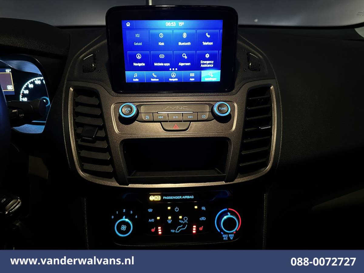 Ford Transit Connect Ford Transit Connect 1.5 EcoBlue 100pk L1H1 Full Option Euro6 Airco | Cruisecontrol | Apple Carplay | Camera | Navigatie parkeersensoren, stoelverwarming, android auto, verwarmde voorruit