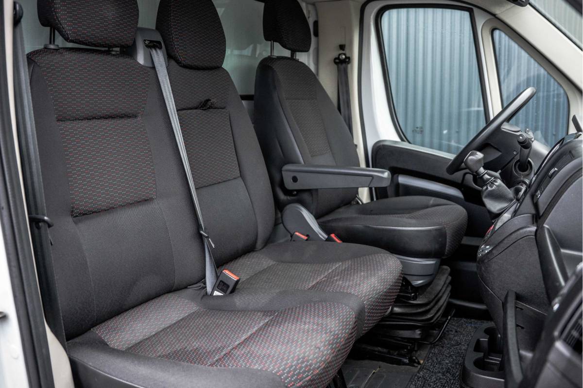Opel Movano Opel Movano **2.2 D | 3-Zits | Bakwagen met Laadklep en zijdeur | LED | Carplay | Cruise | Climatronic**
