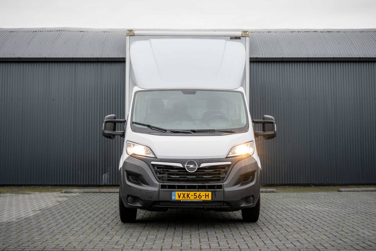 Opel Movano Opel Movano **2.2 D | 3-Zits | Bakwagen met Laadklep en zijdeur | LED | Carplay | Cruise | Climatronic**