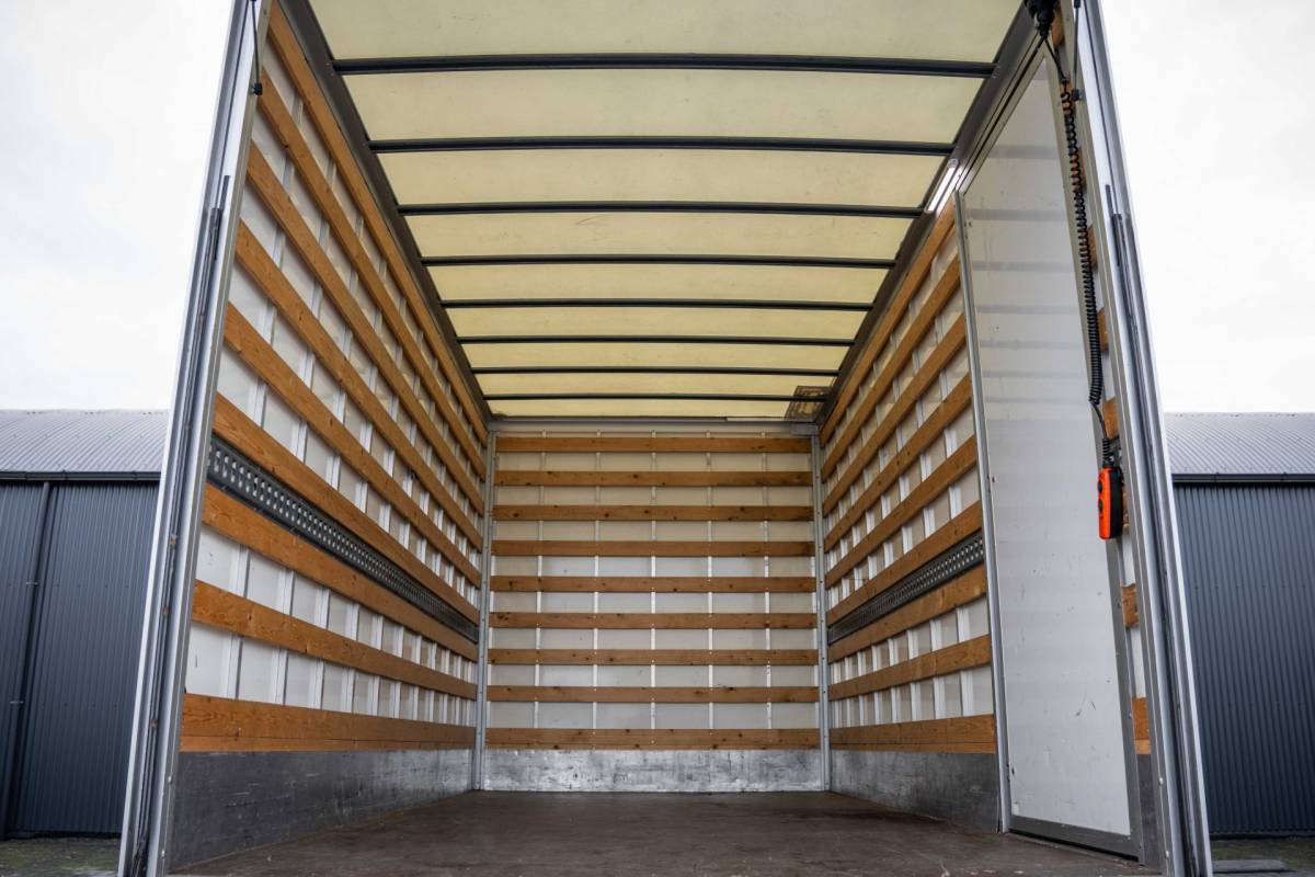 Opel Movano Opel Movano **2.2 D | 3-Zits | Bakwagen met Laadklep en zijdeur | LED | Carplay | Cruise | Climatronic**