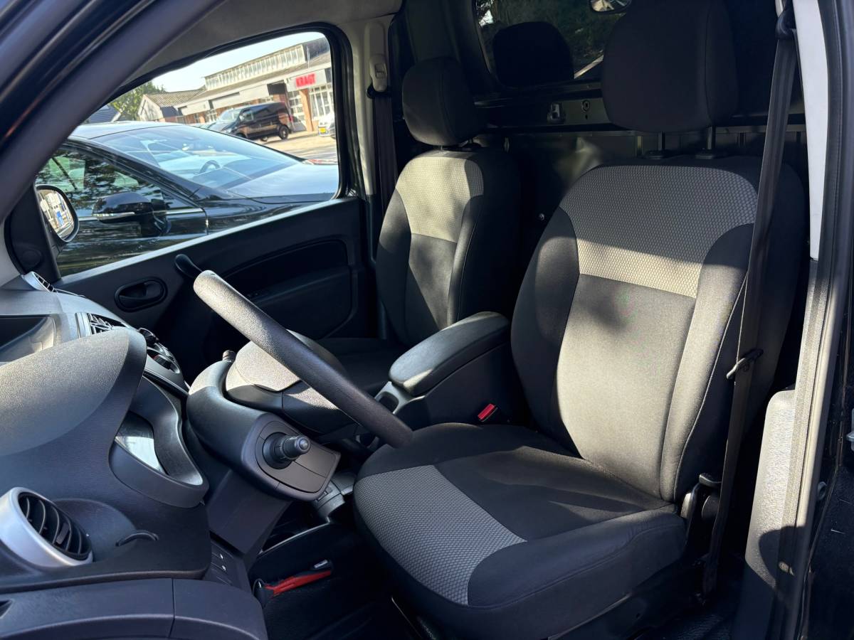 Renault Kangoo Renault Kangoo 1.5 Blue dCi 95PK Work Edition|NAP|airco|bluetooth|parkeersensoren achter|elektrisch pakket|EURO6