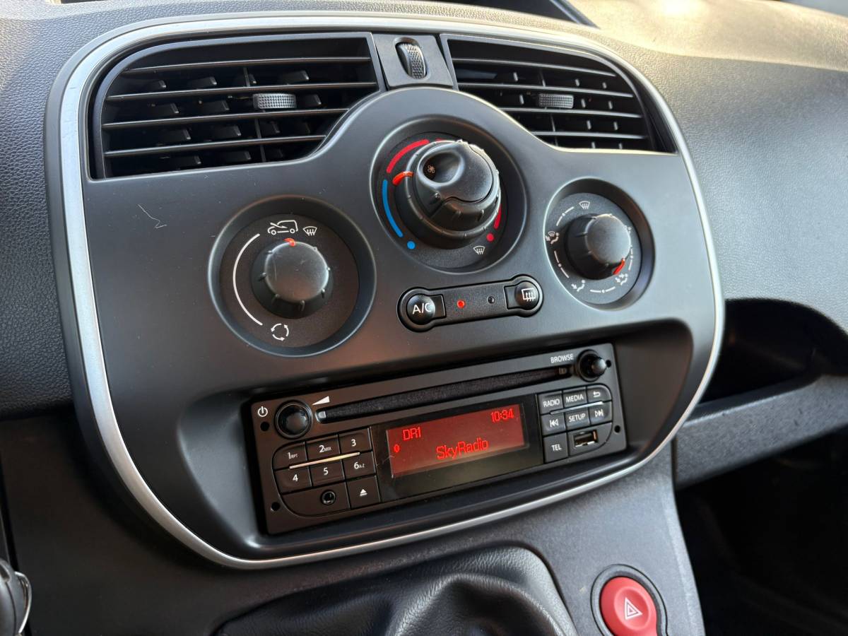 Renault Kangoo Renault Kangoo 1.5 Blue dCi 95PK Work Edition|NAP|airco|bluetooth|parkeersensoren achter|elektrisch pakket|EURO6