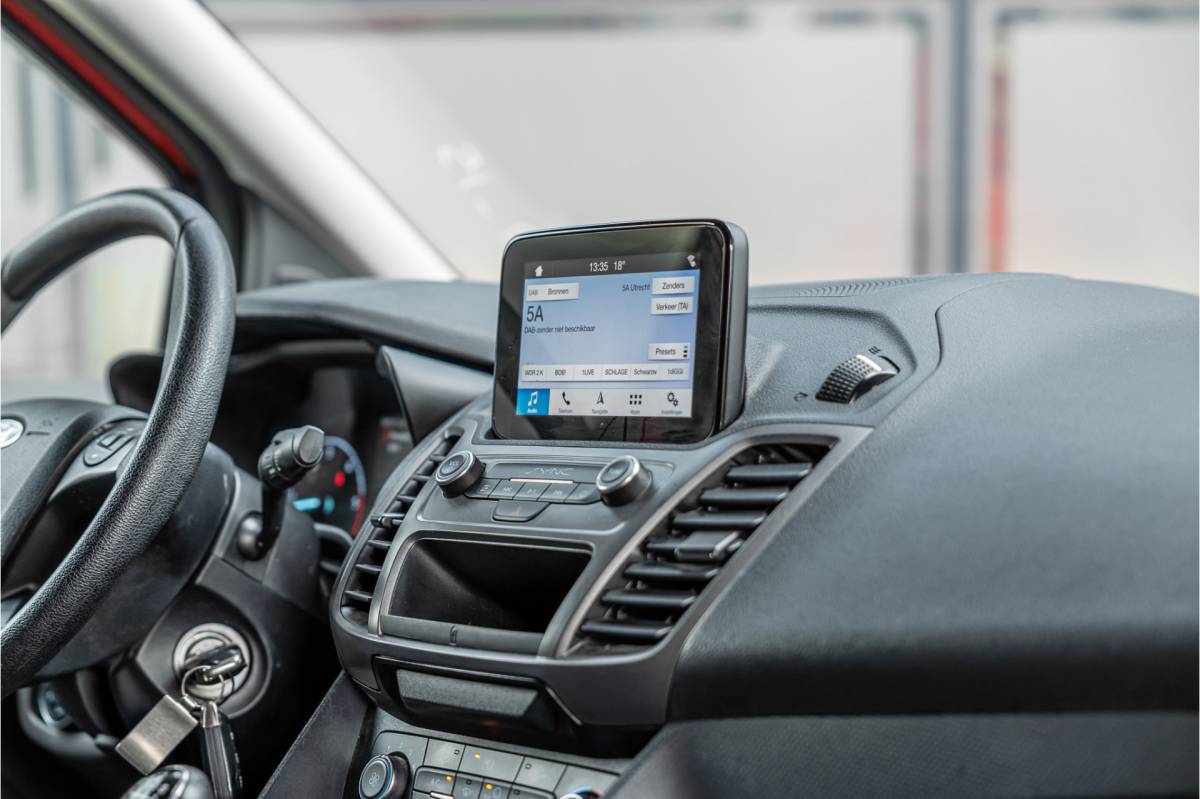 Ford Transit Connect Ford Transit Connect 1.5 EcoBlue L2 | Raptor edition | L+R Schuifdeur | CarPlay | Camera | Navigatie | Airco | 3-Zitter | PDC | Nieuwe APK