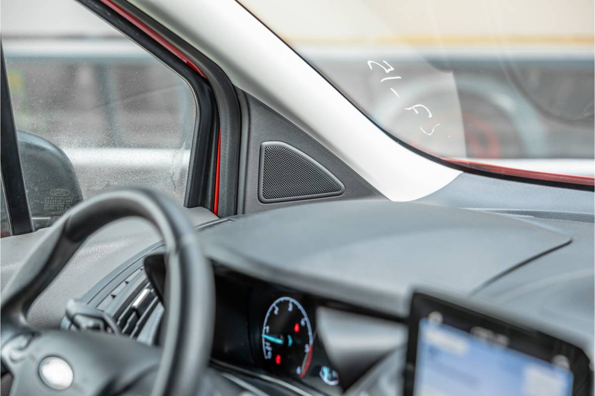 Ford Transit Connect Ford Transit Connect 1.5 EcoBlue L2 | Raptor edition | L+R Schuifdeur | CarPlay | Camera | Navigatie | Airco | 3-Zitter | PDC | Nieuwe APK