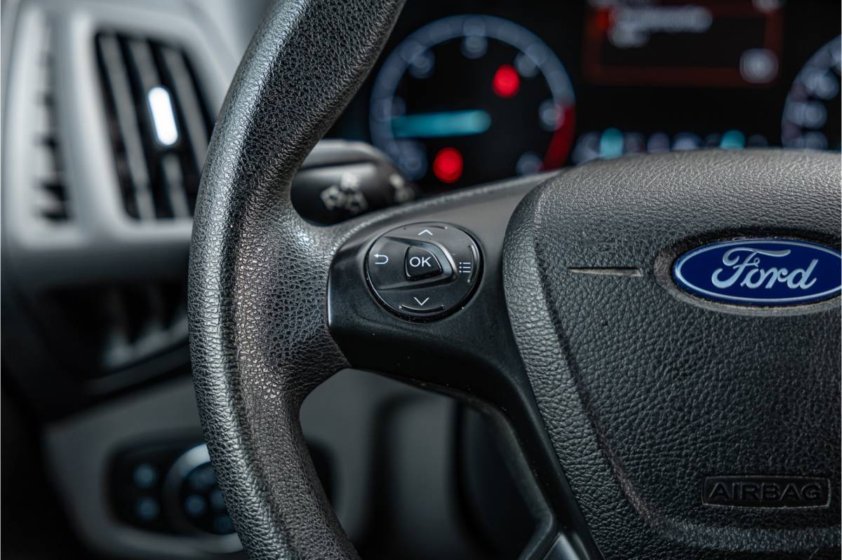 Ford Transit Connect Ford Transit Connect 1.5 EcoBlue L2 | Raptor edition | L+R Schuifdeur | CarPlay | Camera | Navigatie | Airco | 3-Zitter | PDC | Nieuwe APK