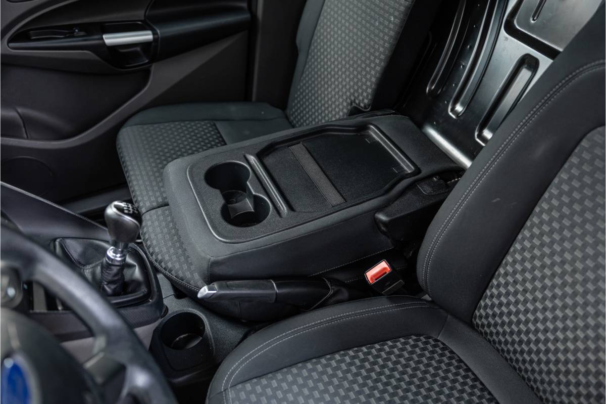 Ford Transit Connect Ford Transit Connect 1.5 EcoBlue L2 | Raptor edition | L+R Schuifdeur | CarPlay | Camera | Navigatie | Airco | 3-Zitter | PDC | Nieuwe APK