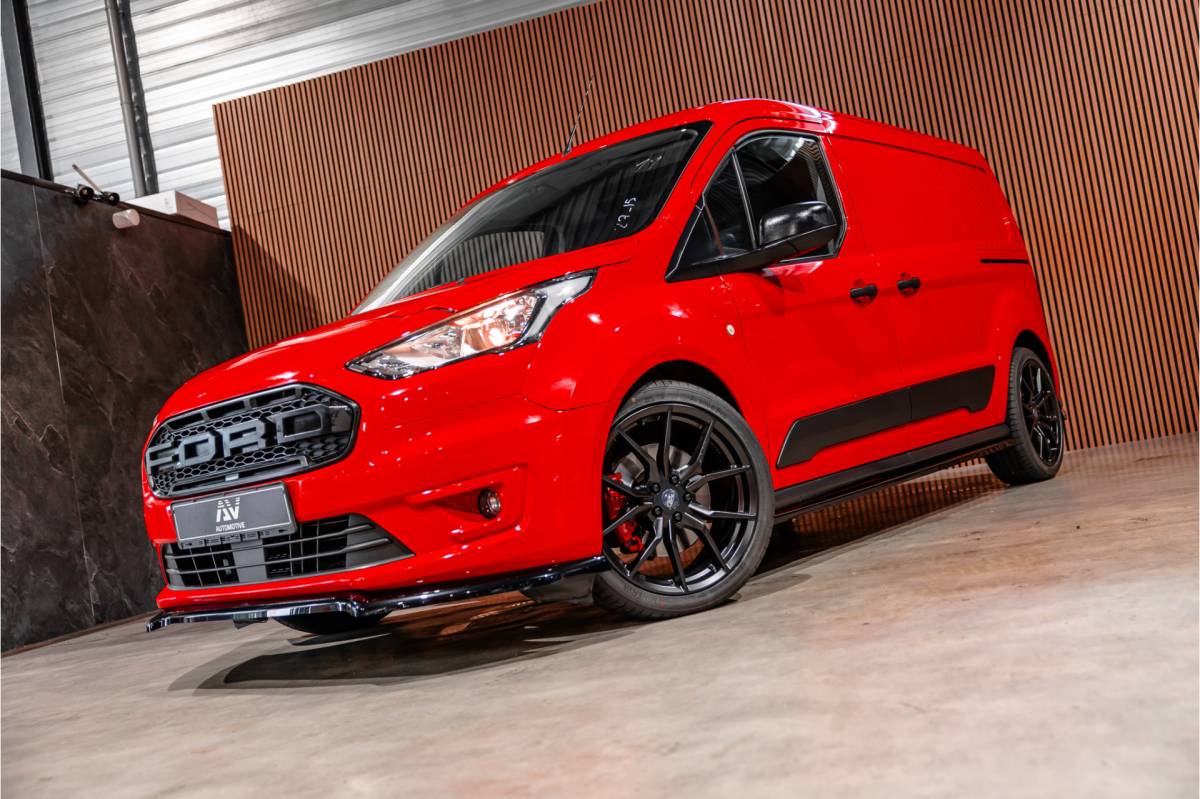 Ford Transit Connect Ford Transit Connect 1.5 EcoBlue L2 | Raptor edition | L+R Schuifdeur | CarPlay | Camera | Navigatie | Airco | 3-Zitter | PDC | Nieuwe APK