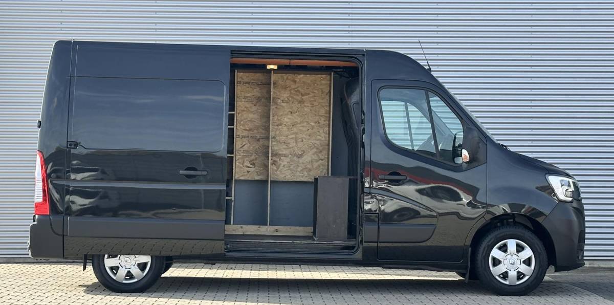 Renault Master Renault Master T35 2.3 dCi 135 L2H2 Airco|Trekhaak|Cruise LED NAVI