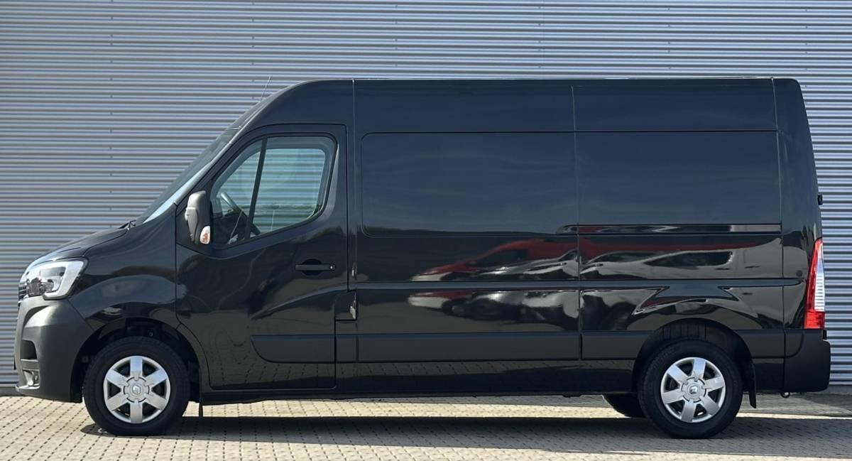 Renault Master Renault Master T35 2.3 dCi 135 L2H2 Airco|Trekhaak|Cruise LED NAVI