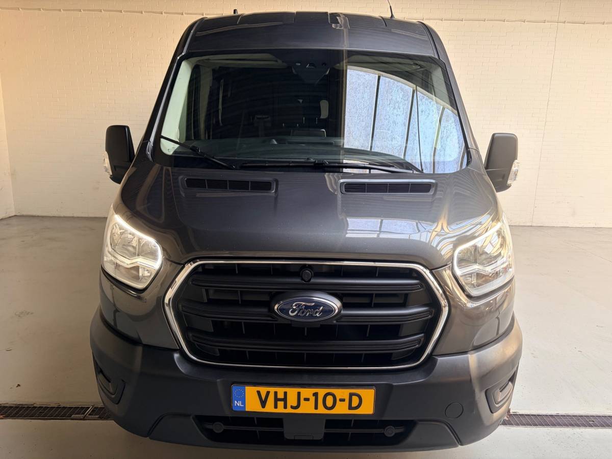 Ford Transit Ford Transit Dubbel Cabine 350 2.0 TDCI 170PK euro6 L3H2 Trend RWD, 6Persoons, Airco, Trekhaak 2800KG, Metallic lak, Nieuwe APK