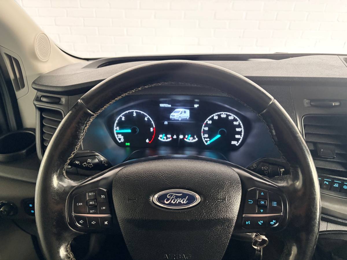 Ford Transit Ford Transit Dubbel Cabine 350 2.0 TDCI 170PK euro6 L3H2 Trend RWD, 6Persoons, Airco, Trekhaak 2800KG, Metallic lak, Nieuwe APK