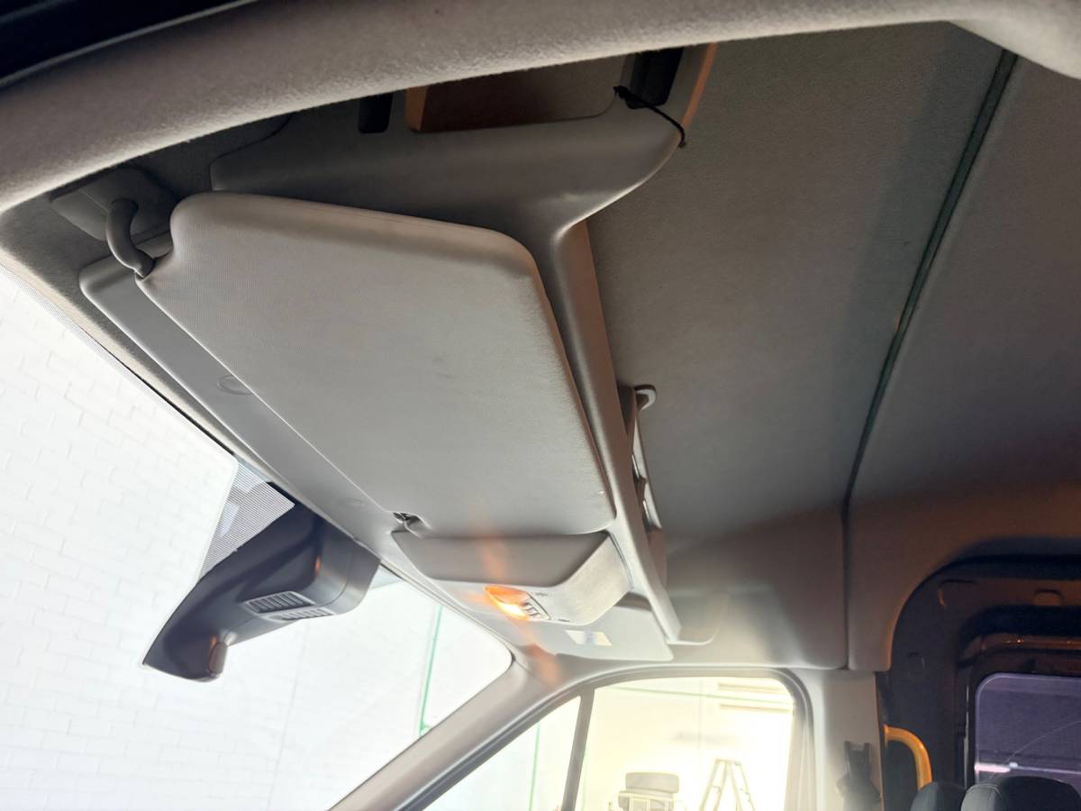 Ford Transit Ford Transit Dubbel Cabine 350 2.0 TDCI 170PK euro6 L3H2 Trend RWD, 6Persoons, Airco, Trekhaak 2800KG, Metallic lak, Nieuwe APK