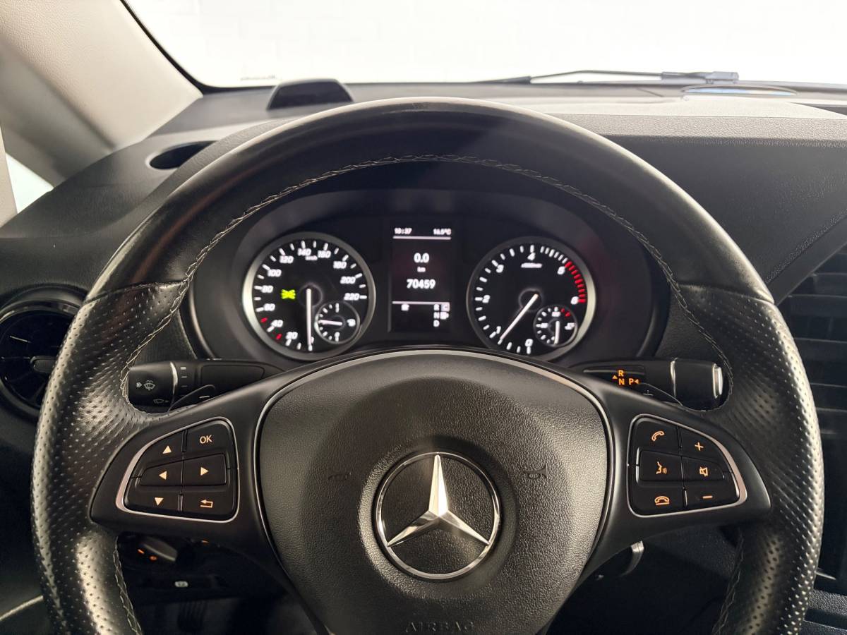Mercedes-Benz Vito Mercedes-Benz Vito Automaat 116 CDI 160pk euro6 Lang L2H1, 3Persoons, Airco, CruiseControl, Navigatie, Trekhaak, RIJKLAARPRIJS!
