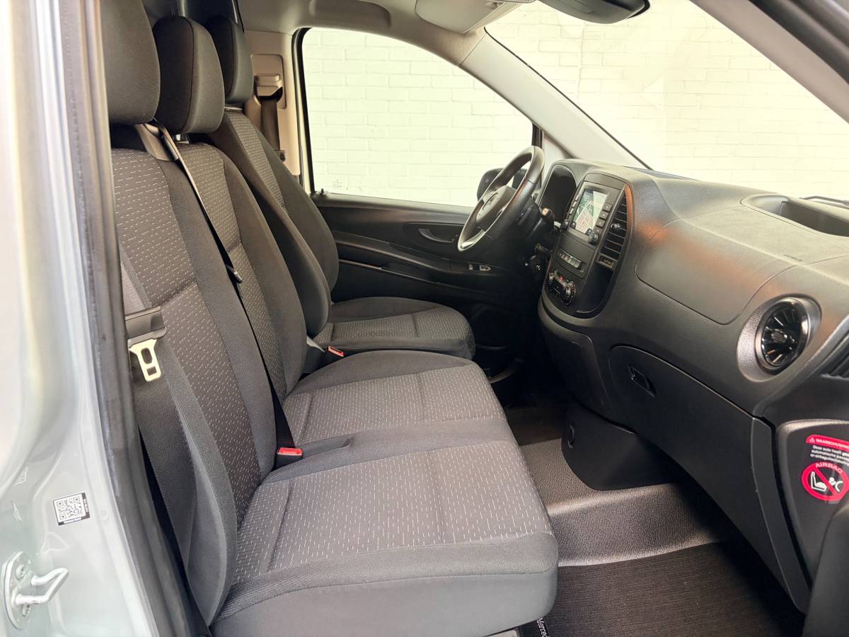 Mercedes-Benz Vito Mercedes-Benz Vito Automaat 116 CDI 160pk euro6 Lang L2H1, 3Persoons, Airco, CruiseControl, Navigatie, Trekhaak, RIJKLAARPRIJS!