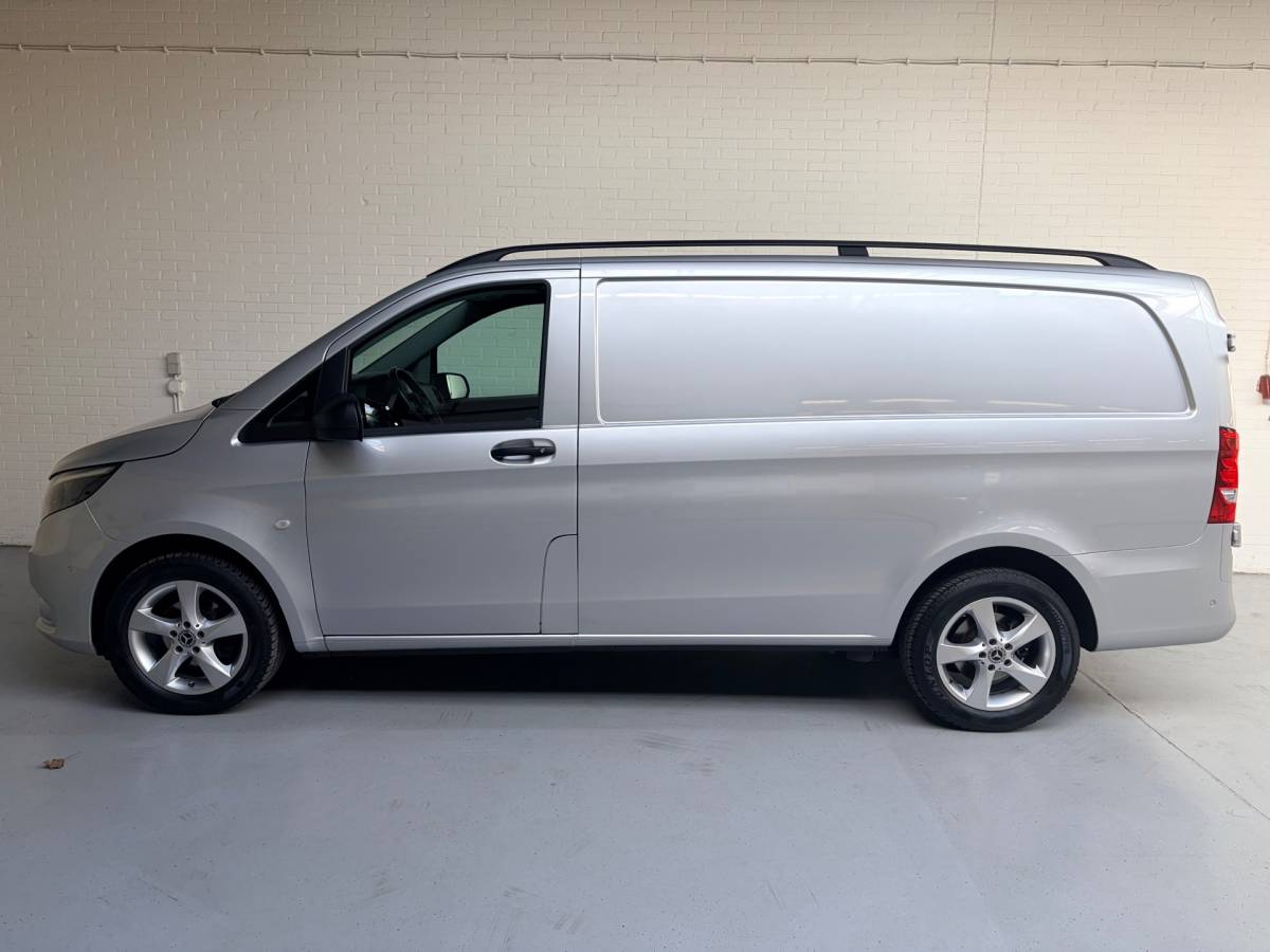 Mercedes-Benz Vito Mercedes-Benz Vito Automaat 116 CDI 160pk euro6 Lang L2H1, 3Persoons, Airco, CruiseControl, Navigatie, Trekhaak, RIJKLAARPRIJS!